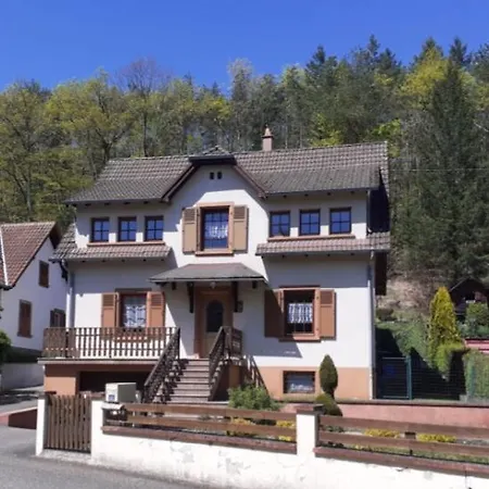 Le Repos Du Verrier *